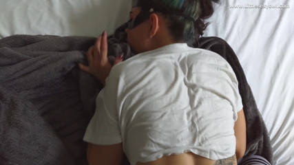 Littlesexyowl: Mi novia no me deja ver televisión, siempre está pidiendo...