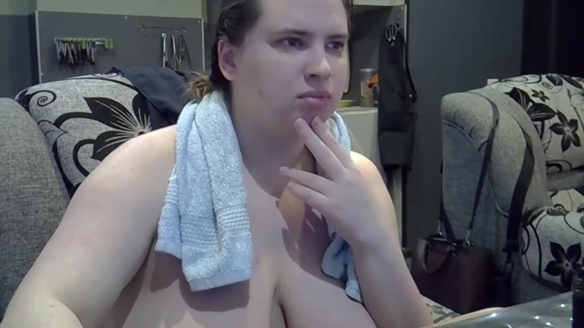 Tits, Belly, Smoking Vape (LINDSEY593)