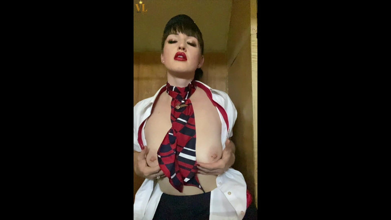 Vivienne l'Amour: Vivienne L'amour - Fucked by the Air Hostess - Virtual Sex POV