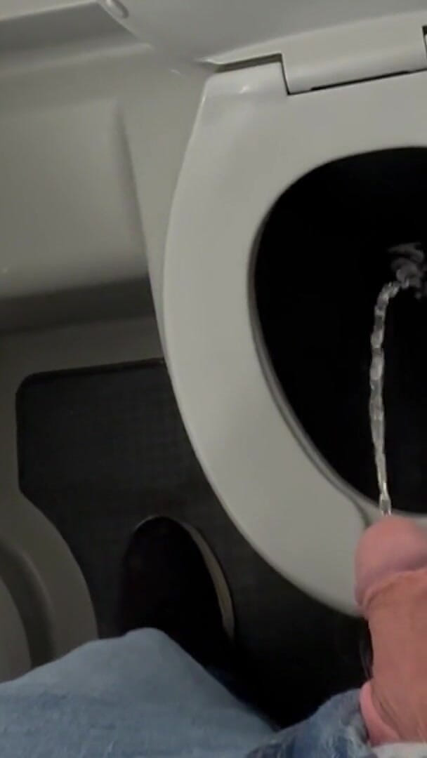 Mile High Piss (ApolloThrustxxx)