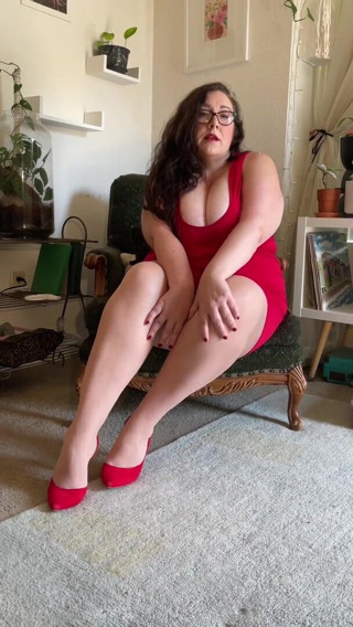 cutejayne: BBW babe spreads her legs in pantyhose