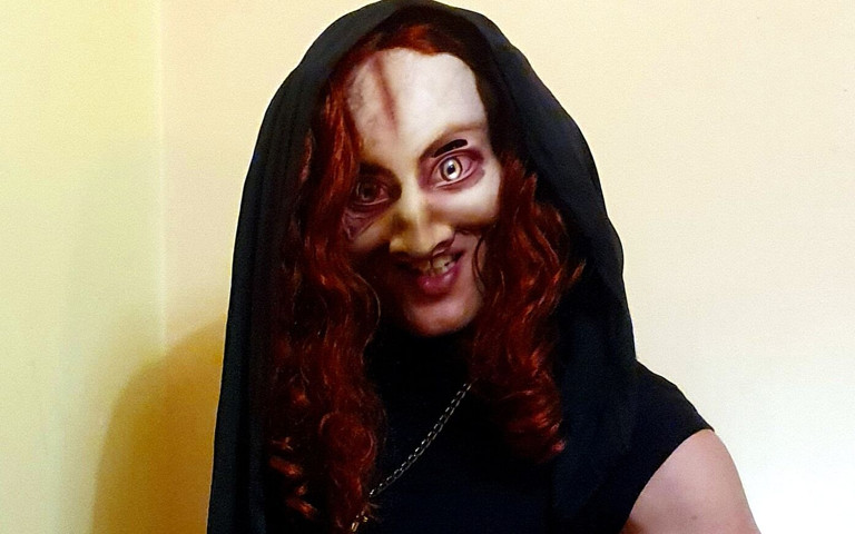 Hot Demonic Nun Loves to Sin (Demon Bitch)