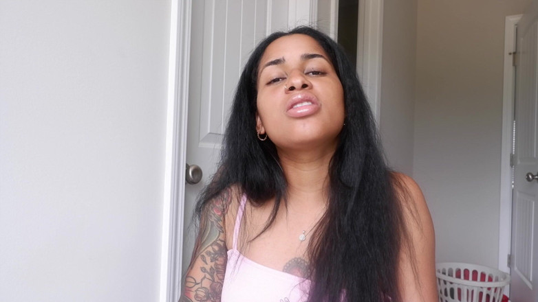 Mya Mula Goddess: Trénink bratty loserů