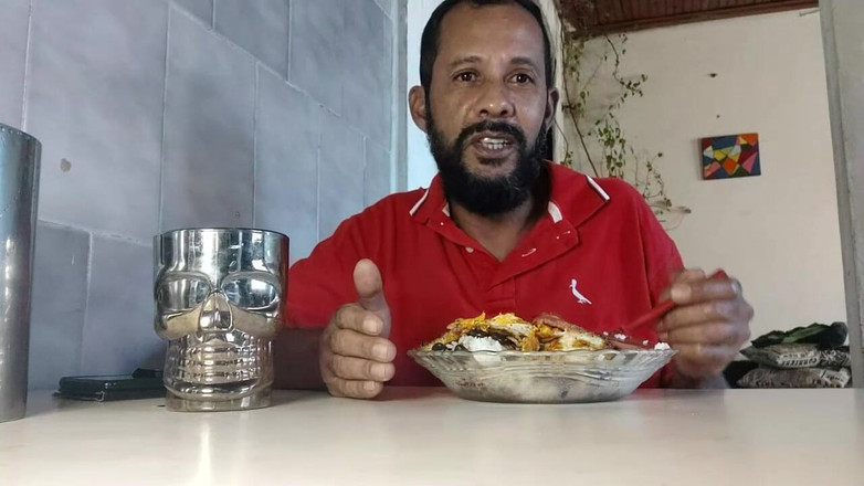 Stink HairyMale: Time of Lunch