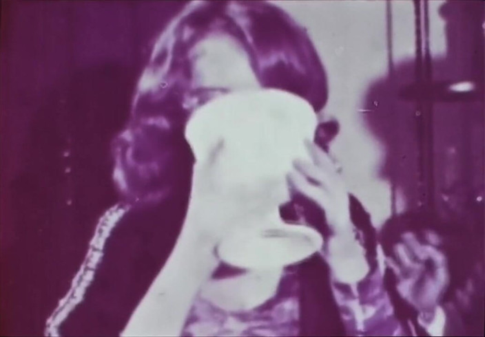 Close Encounter Vintage: Vintage retro teatr erotyczny porno - romans w barze