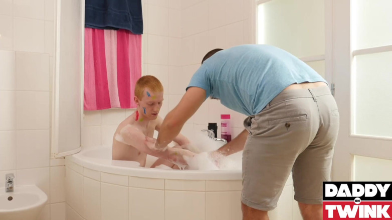 Daddy On Twink: Daddyontwink stiefvader kan zich niet verzetten