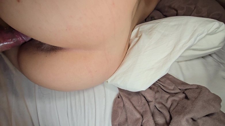 Passionsecret07: Heiße stiefschwester sucht nach meinem schwanz, um ihre muschi zu...