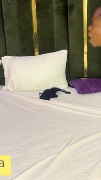 Saçlarını çıkarması ve beni sikmeye devam et deması çok tatlı