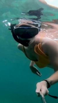 Snorkel Slut: Tight Bikini, Dive Mask & Underwater Fin Tease