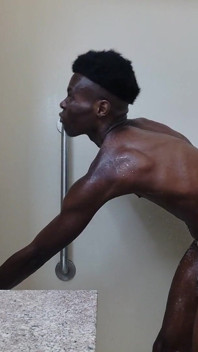 Ricky Christopher, Comandante Tomando Una Ducha Interior, Parte 2, La Introducción Del Fabricante De Bebés