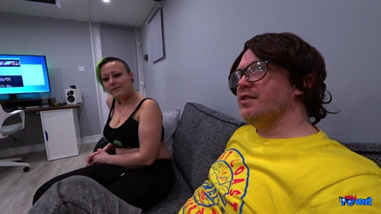 Nerd Pervert: Maeve Winters - 2 tocilare cu glazură