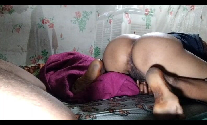 KMM: Ragazza che viene scopata duramente nel culo