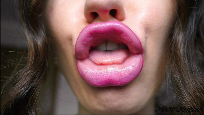 Rarible Diamond: Đôi môi gợi cảm puckered joi custom