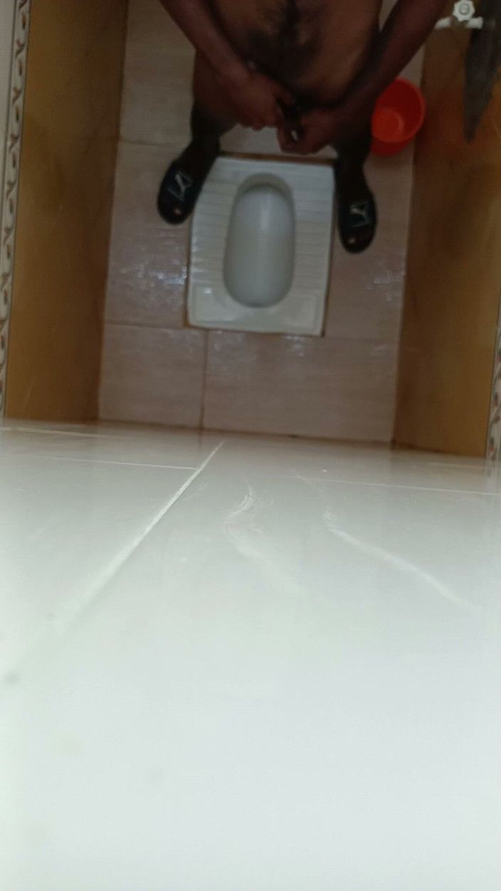 Rake: Bathroom Masturbation