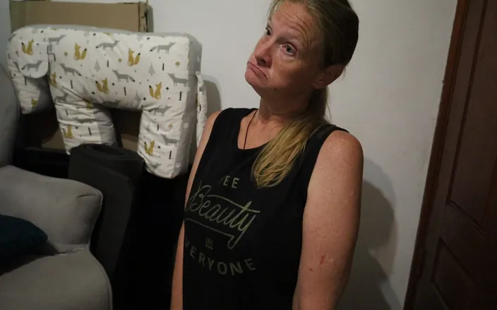 Nasty Moms: Nasty Truckers Wife Gets a Proper Rough Throat Fuck and...