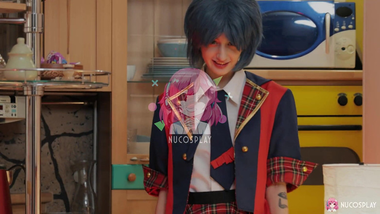 Nu Cosplay: Fetei cu părul albastru Sasha Paige îi place să-și fută pizda...
