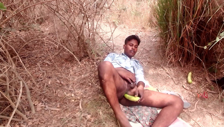 Hotdick_rohit: Desi nastolatka chłopak tyłek jebanie z dużym ogórkiem Jak dildo...