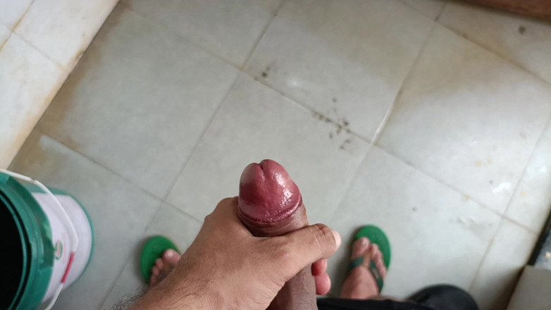 Desi shikha: Indian Boy Peeing in Bathroom and Masturbation Pink Cock