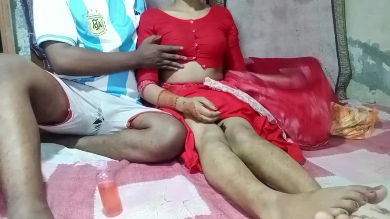 NixLeno: 18-letni bengalski gorąca Bhabi rucha jej Devar Full Hardcore Wideo 2025