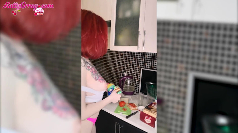 Katty Grray: Hot teen caresses body while cooks - soft erotica