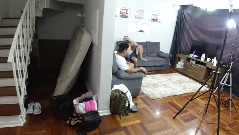 Nicoly Mattos: 妓女之家：帕梅拉-潘特（Pamela Panter）和法比奥（Fabio）整天在后台做爱！