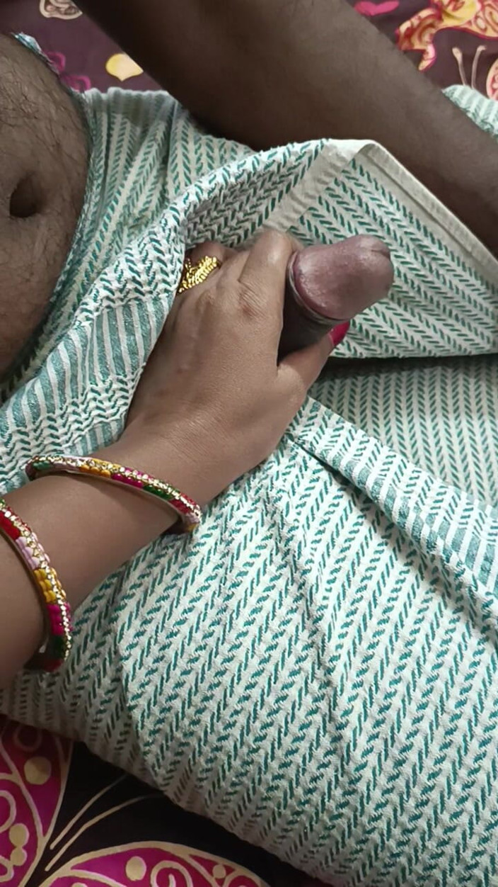 Desigirlsiri: telugu aavaaj ke saath sauteli bahan ke saath sanbandh kathin...