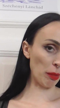 Punto di vista di Lilith Giantess: umiliazione per il piccolo Gus con minuscoli come te!