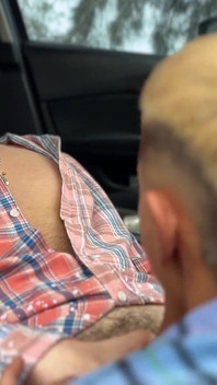 Grande chupador de pau engole carga de porra pendurada papi gay cruzeiro