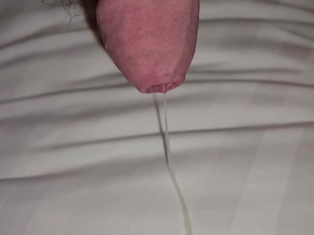 Handsfree Cum in Underwear & on the Bed (Uktattooedchub)