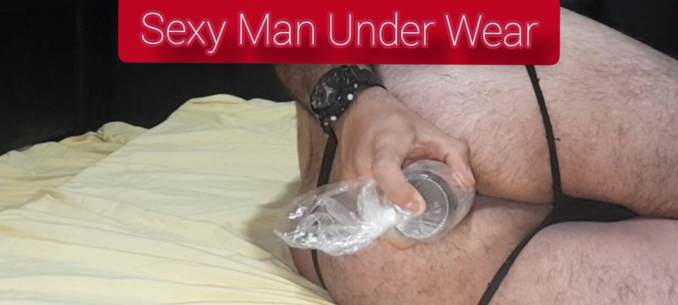 Davidandrexxx: Masturbasi anal dengan botol