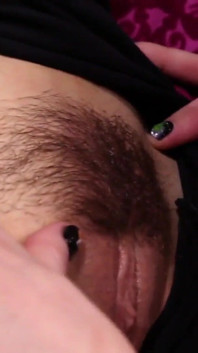 Ela Darling loves Willow Hayes hairy pussy