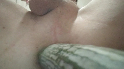 DeKING: Inzerce anál