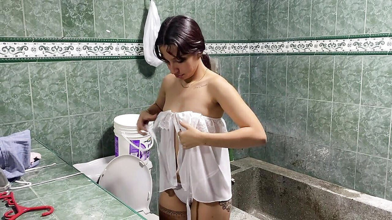 DAYANNA: 사진 스튜디오에서 만나는 매력적인 소녀와 섹스