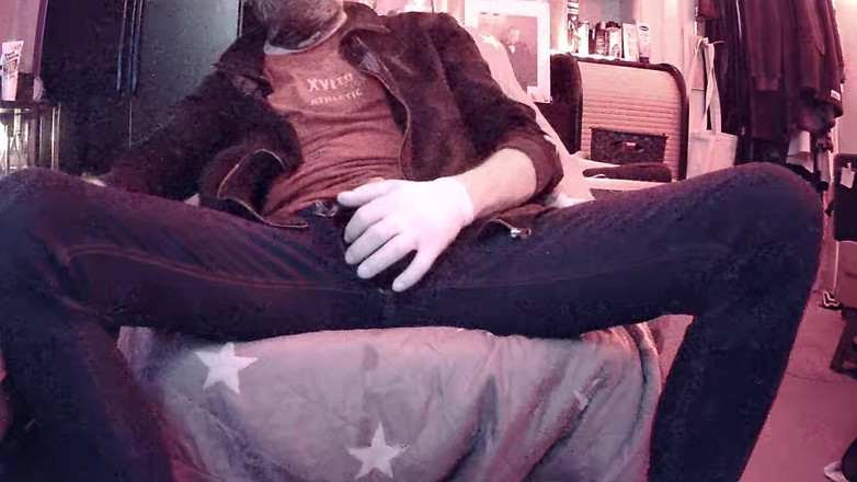 JeansdadXL: パパがコックを祝う 1