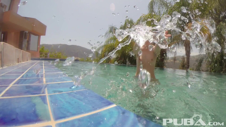PUBA Solo: Underwater pool masturbation session with Samantha Rone