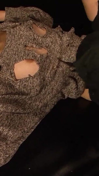 Hubená asijská teenagerka ošukaná k orgasmu nevlastním otcem