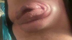 Mixkitten: Memek cewek ini dipompa selama satu jam