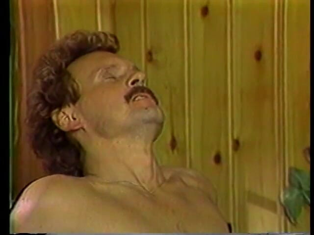 Old Good Porn: 흑누나를 따먹는 마누라