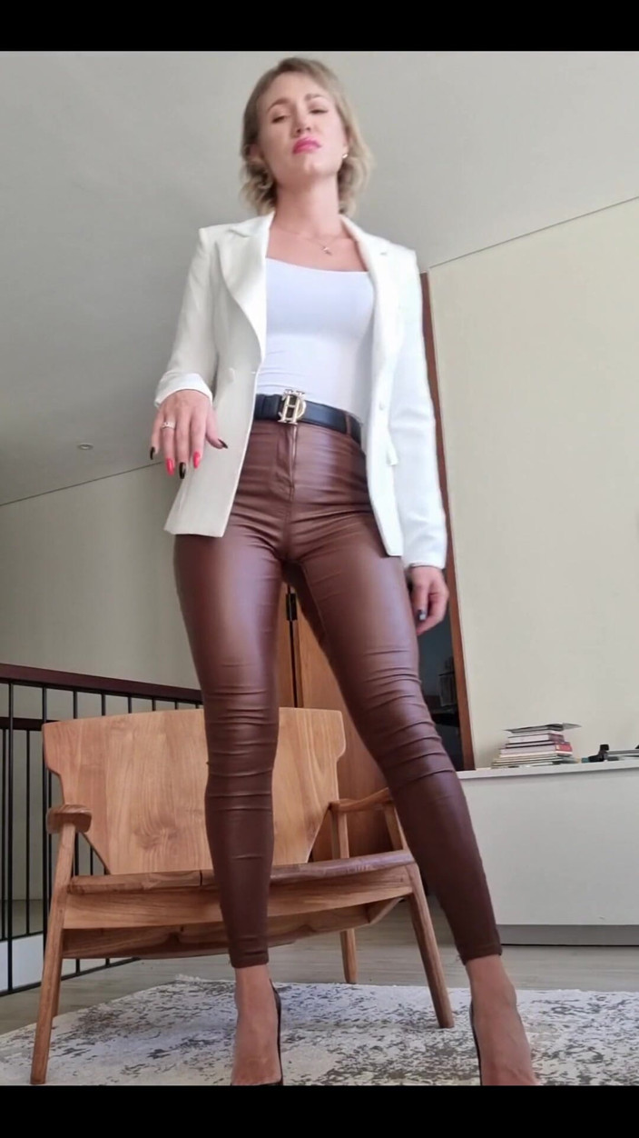 Angel The Dreamgirl: Ahoj! Jak se ti to líbí?