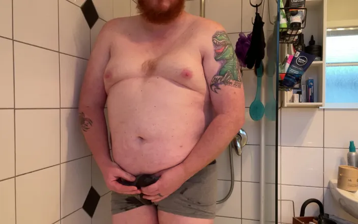 Ginger daddy: Ginger daddy pees underwear