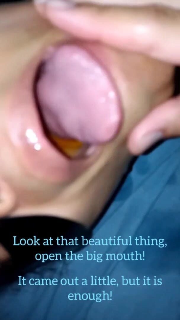 Pietro Montoya: 继父第一次教继女如何深喉和喝尿