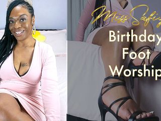 Miss Safiya: जन्मदिन पैरों की पूजा