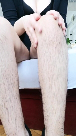 The Antichristrix: Lotioning my hairy legs