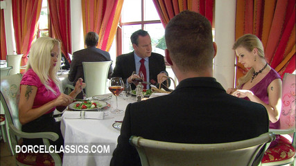 Dorcel classics: Epicka trio z 2 dużymi