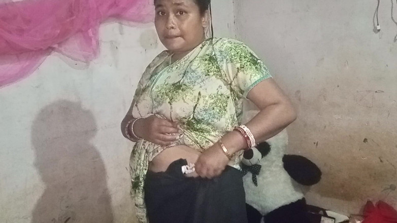 Mridulmadhu: Marito e moglie video sexy completo