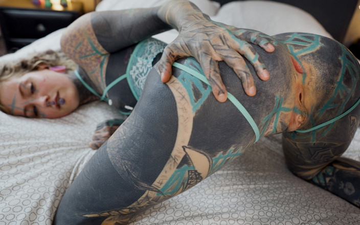 Anuskatzz: Anal Loving Hippie Gets Fucked and Cum Covered by Tattooed...