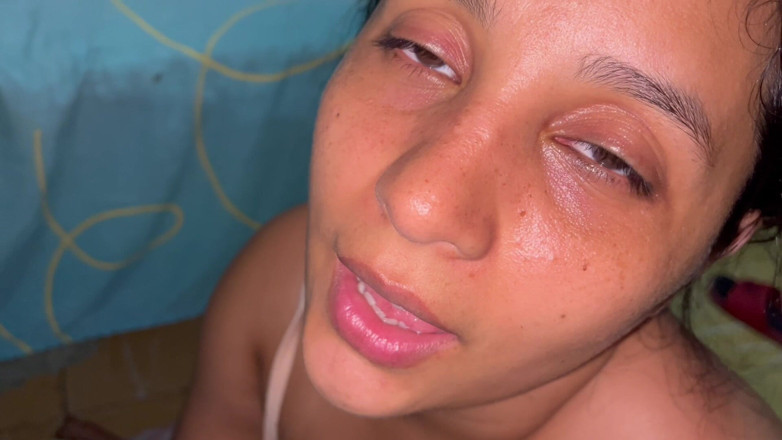 Gilversexy: Ingoiare latte e faccia cazzo (gola molto profonda fatta in casa)