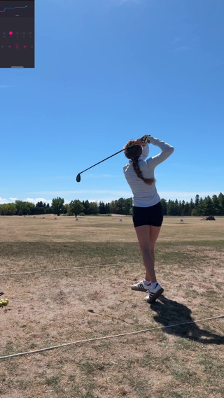 Nadia Foxx: Veřejný orgasmus na driving range