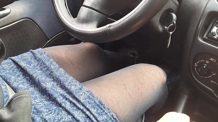 Sandra Falkenhauer: Enjoying Driving and Masturbate