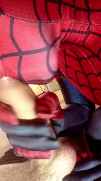 स्पाइडरगर्ल चेहरे पर वीर्य चाहती है zentai